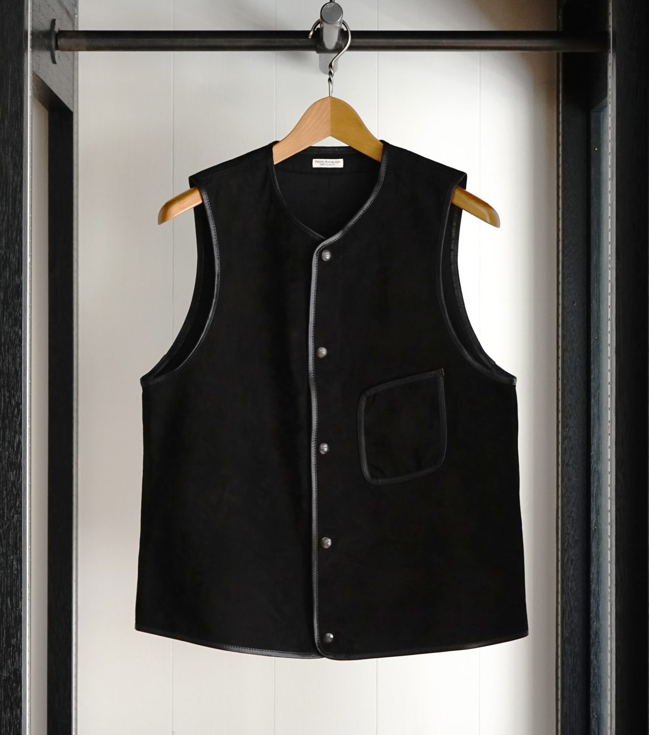Limited Products “Nubuck Vest”